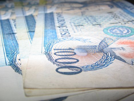 thousand-peso-bills